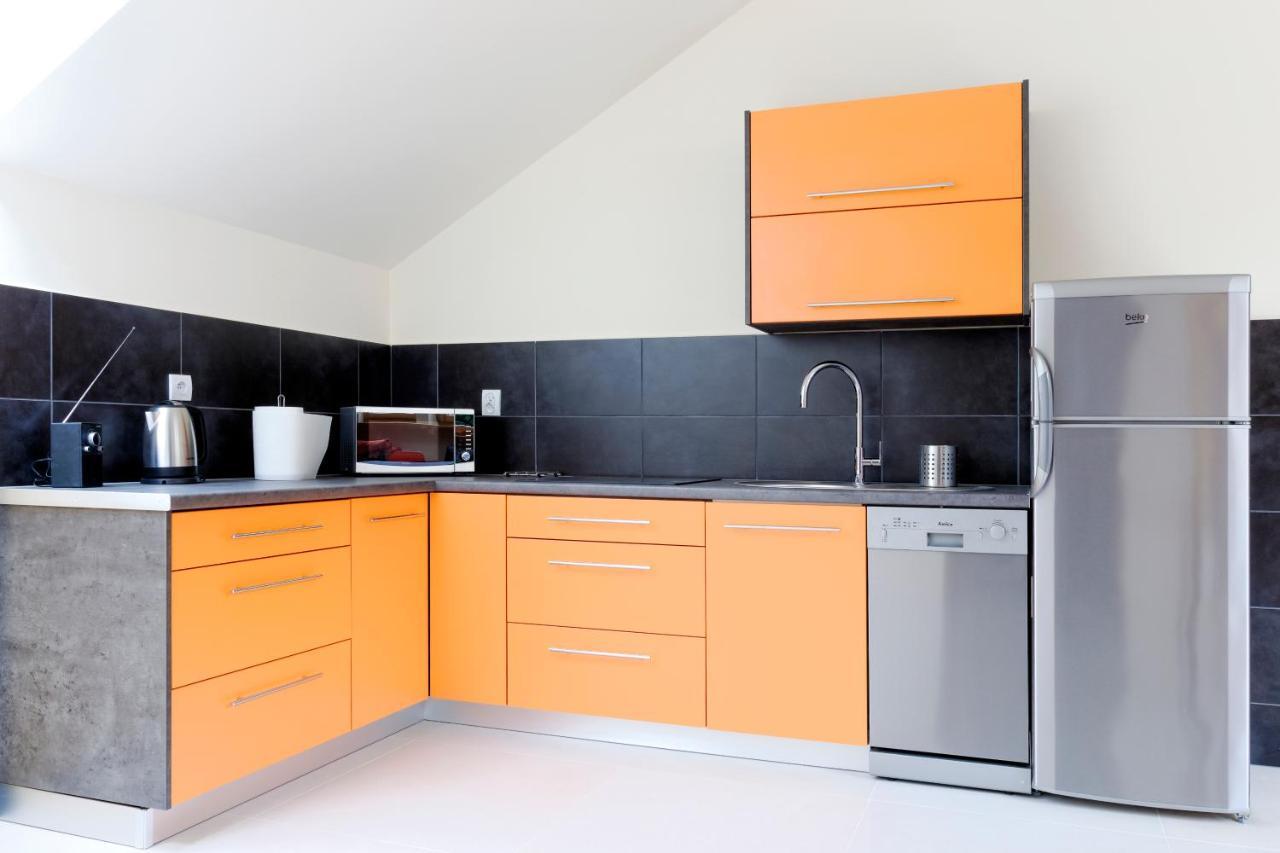Modern Apartment In Jawiszowice Esterno foto